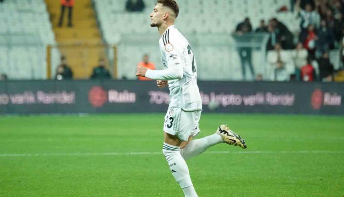 Beşiktaş'ın parlak yıldızı Ernest Muçi üçüncü golünü attı!Beşiktaş