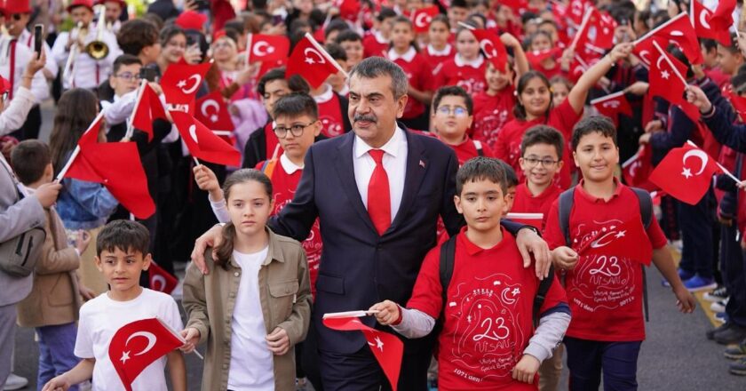 İstanbul’da deprem sonrası okullar iki gün tatil edildi