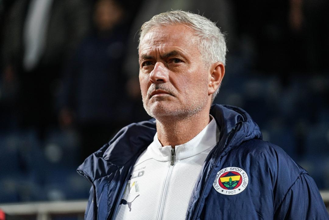 Mourinho tarafından beklenmedik bir açıklama oyunundan sonra taşıyıcılarda Fenerbahce! Ülkesine döneceğini açıkladı ... 2