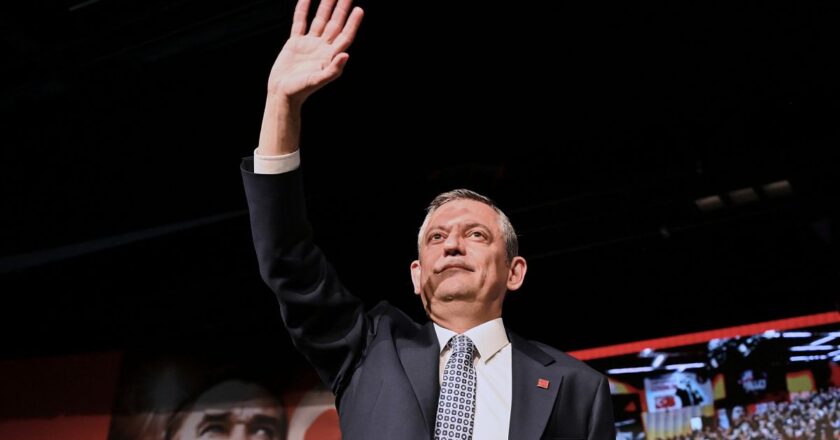 CHP Genel Başkanı Özgür Özel: ‘Kayyum atansa bile en fazla 6 gün sürer’