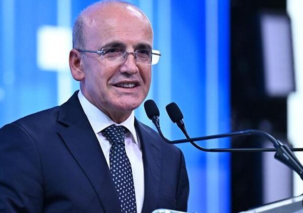 Bakan Şimşek duyurdu! 270 milyar dolara yaklaştı