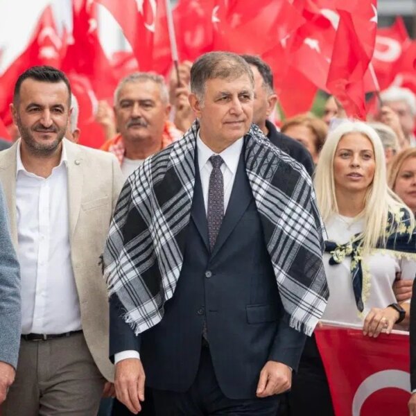 Cemil Tugay: Cumhuriyet’e ve milletimize sahip çıkacağız – Son Dakika Cumhuriyet’in Egesi Haberleri