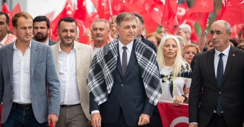 Cemil Tugay: Cumhuriyet’e ve milletimize sahip çıkacağız – Son Dakika Cumhuriyet’in Egesi Haberleri