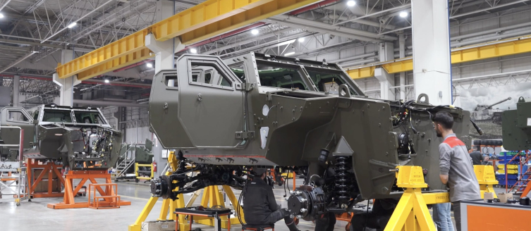 Otokar, Türkiye'nin en büyük zırhlı araç ihracatına hazırlanıyor