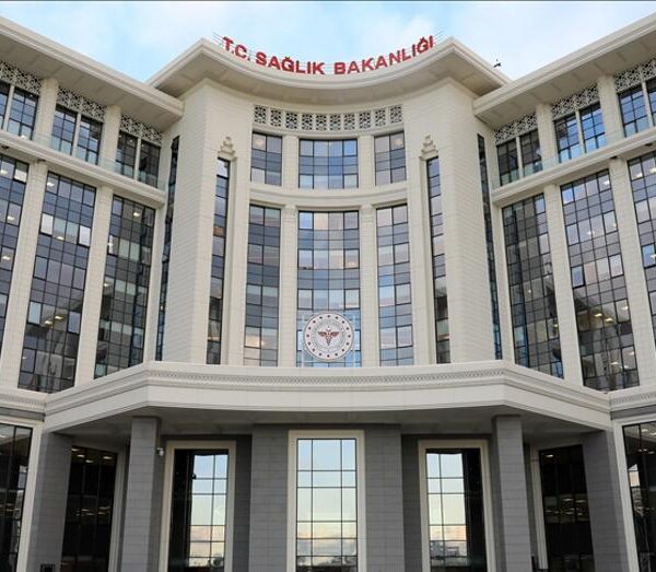 Sağlık Bakanlığı’ndan diş yaralanmalarına yönelik acil müdahale kılavuzu