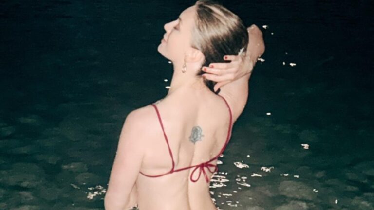 Yasemin Kay Allen eşini öpücüklere boğdu! Peş peşe paylaştı